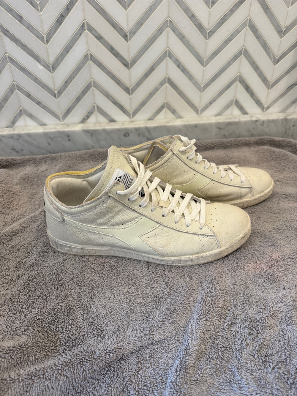 Diadora Men's Low-Top Sneakers in Off-White